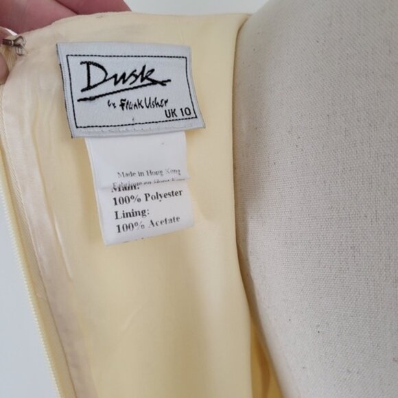 80s Pastel Yellow Mini Dress Embroidered Short Sleeve Scoop Neckline Fitted - Picture 2 of 14